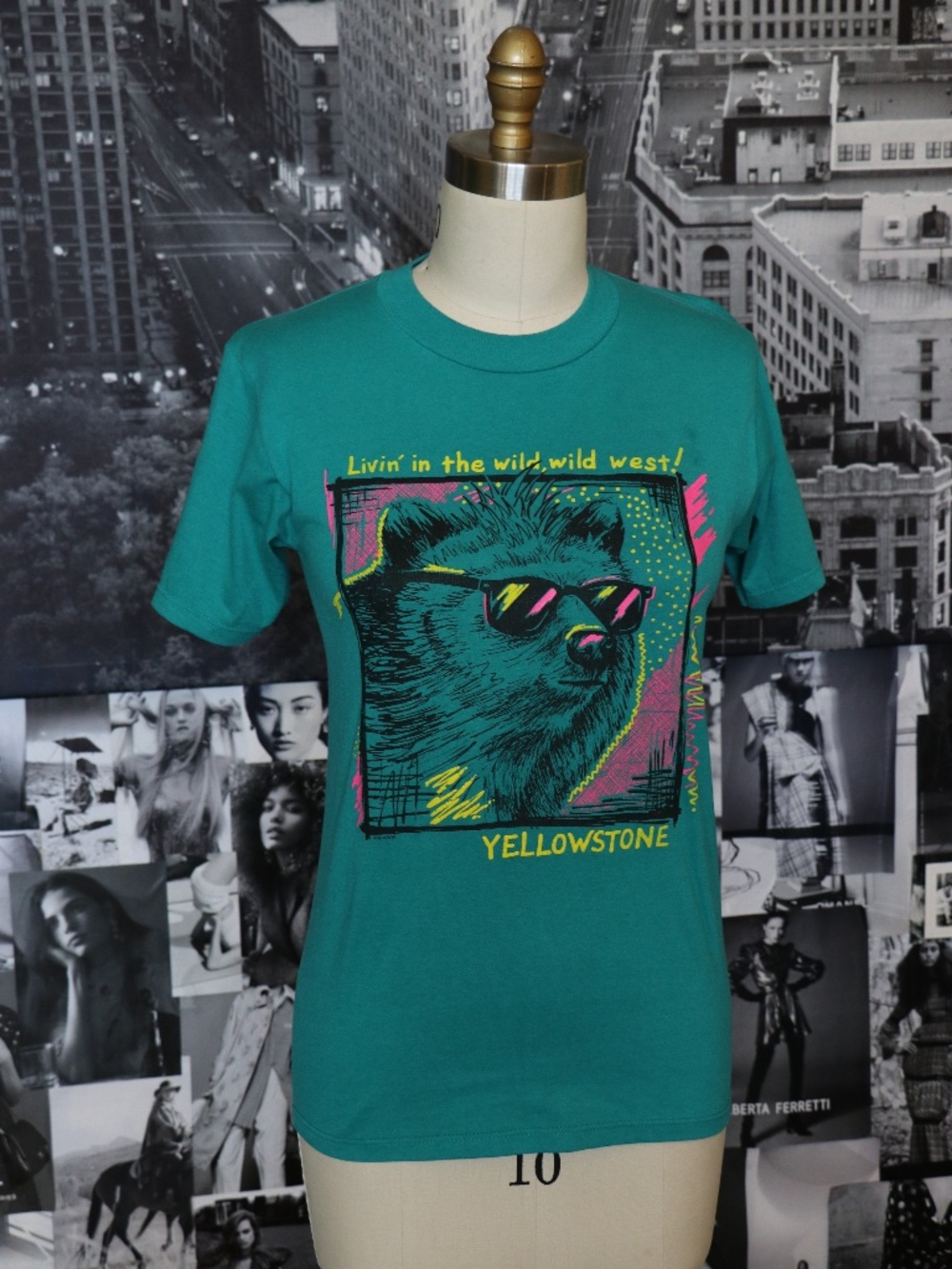 Vintage 90s Yellowstone Wild West Graphic Tee Neon Turquoise Retro Tourist Shirt